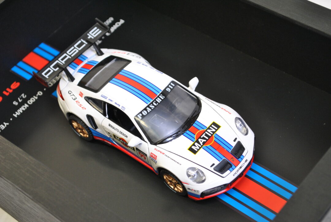Model PORSCHE 911 GT3 RSR - 3D rámeček na stěnu - Obrázek 2